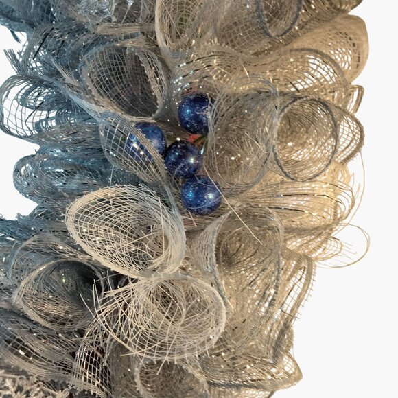 Holiday Wreath Silver Mesh Blue White Snowflake Blue Ornaments Frozen Decor - Picture 3 of 7